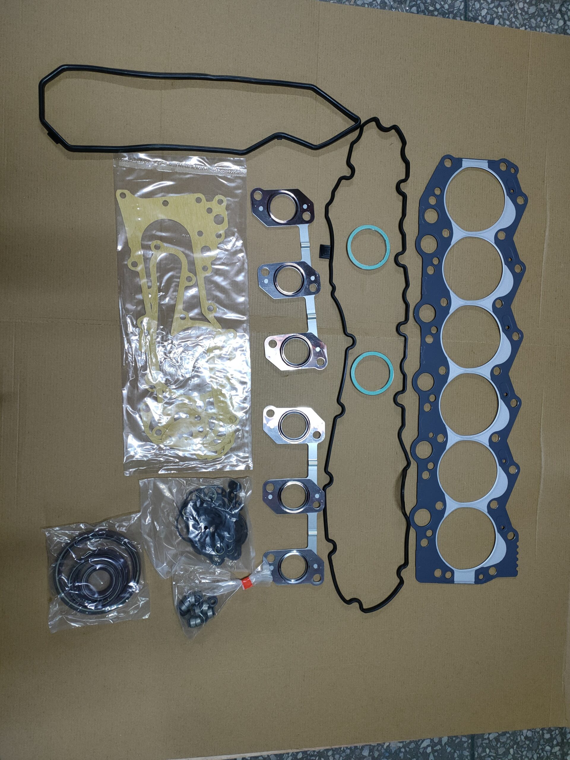 Full gasket 1HZ Overhaul gasket 11115-17010 04111-17010 complete gasket for Toyota Landcruiser coaster