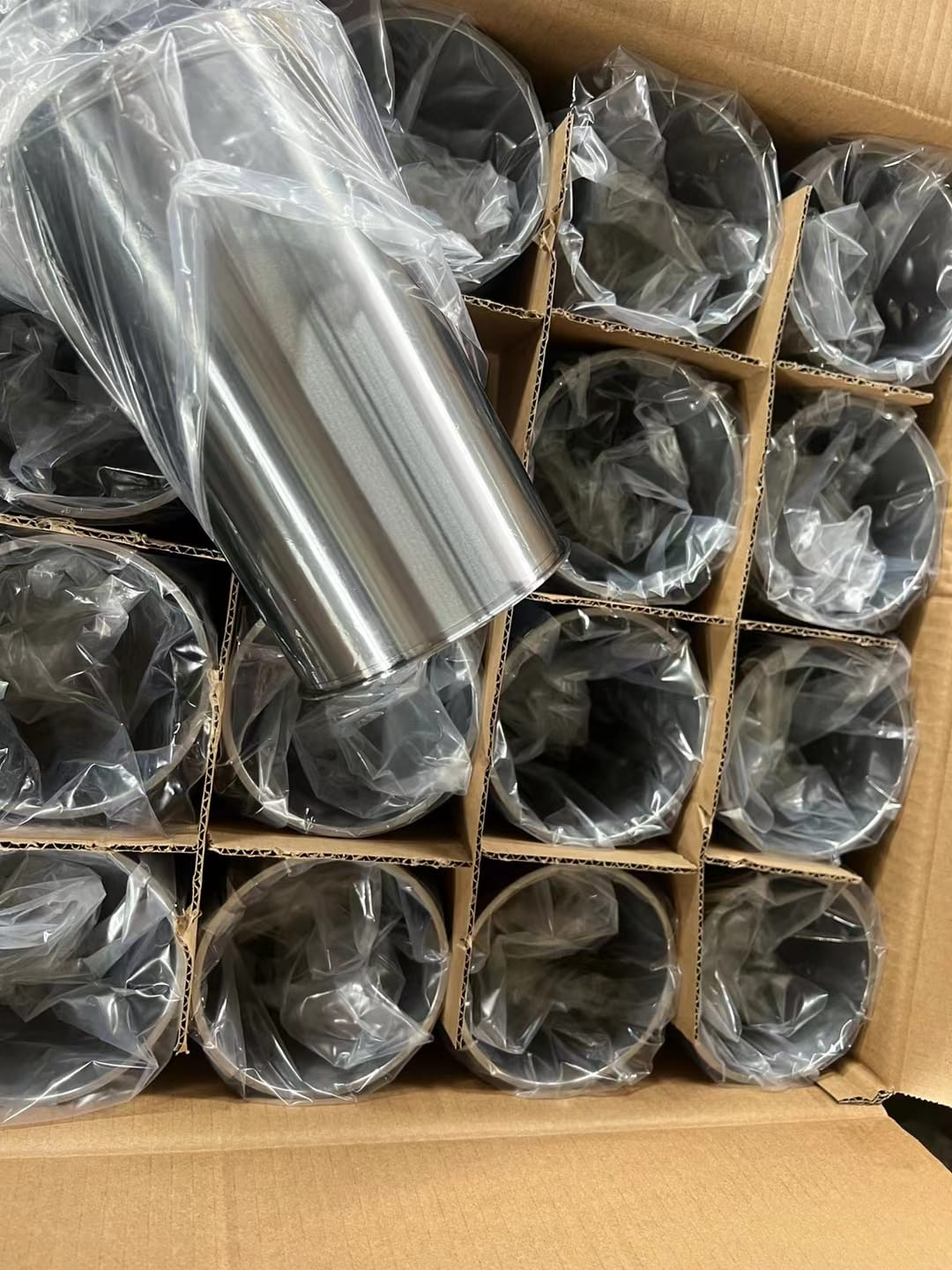 Cylinder liner chrome steel liner 4JB1 8-94247-861-0 8-94247-861-2 sleeve for D max NHR NKR - Image 3