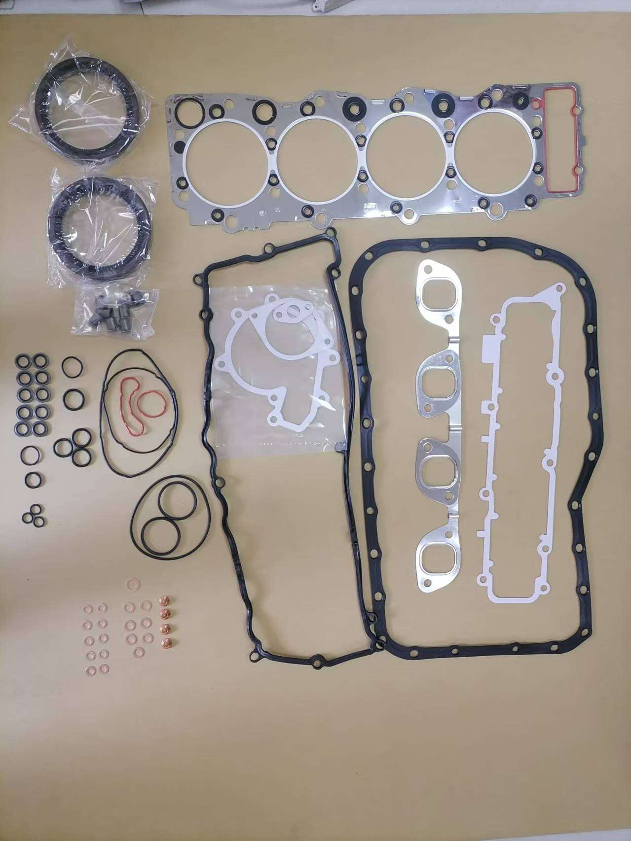 Complete gasket 4HF1 old 5-87813-869-1 5-87811-869-25-87811-497-0 full gasket for truck NKR NPR