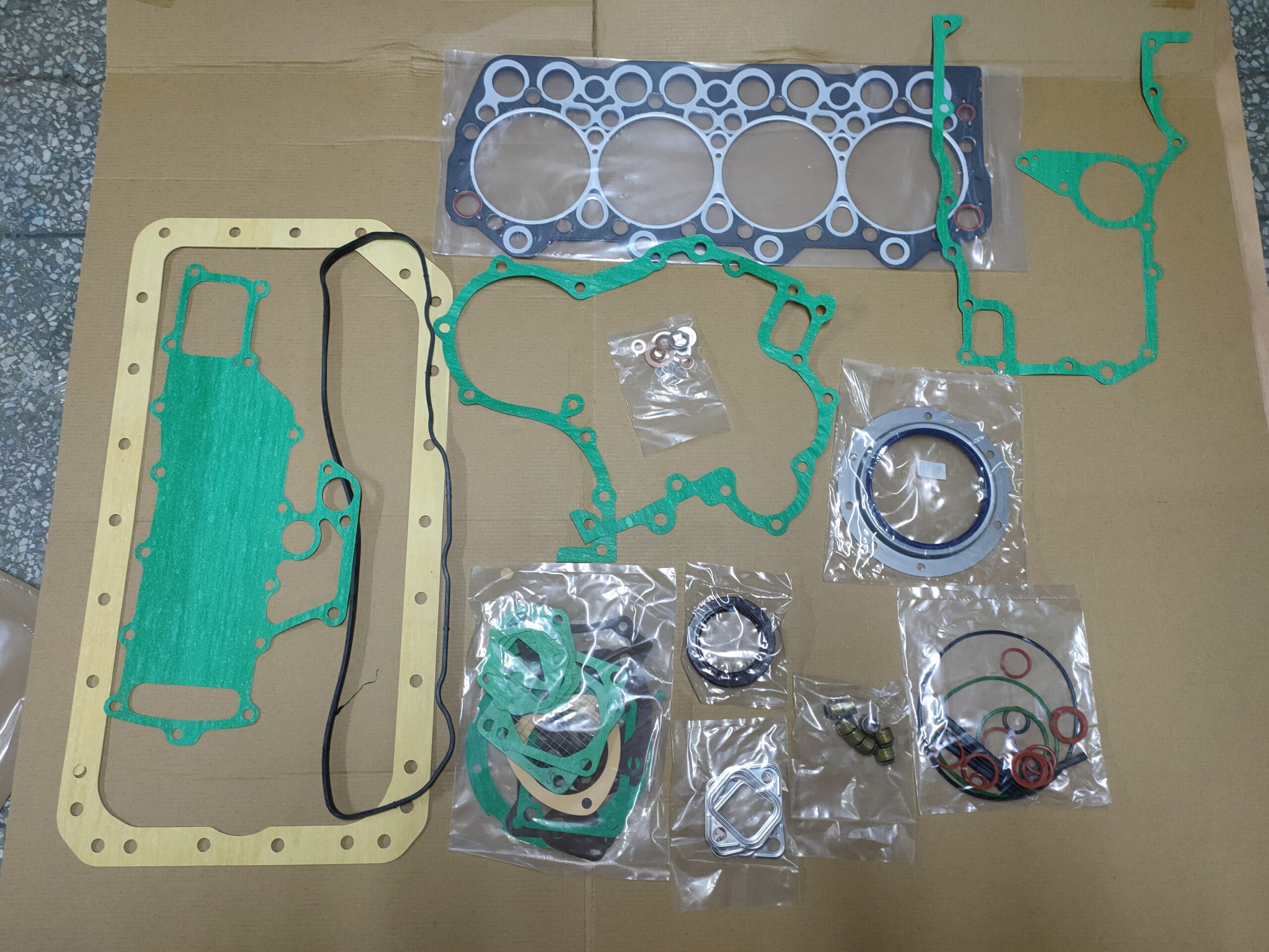Full gasket 4D35 Overhaul gasket asbestos ME996360 for Mitsubishi Canter 1993year