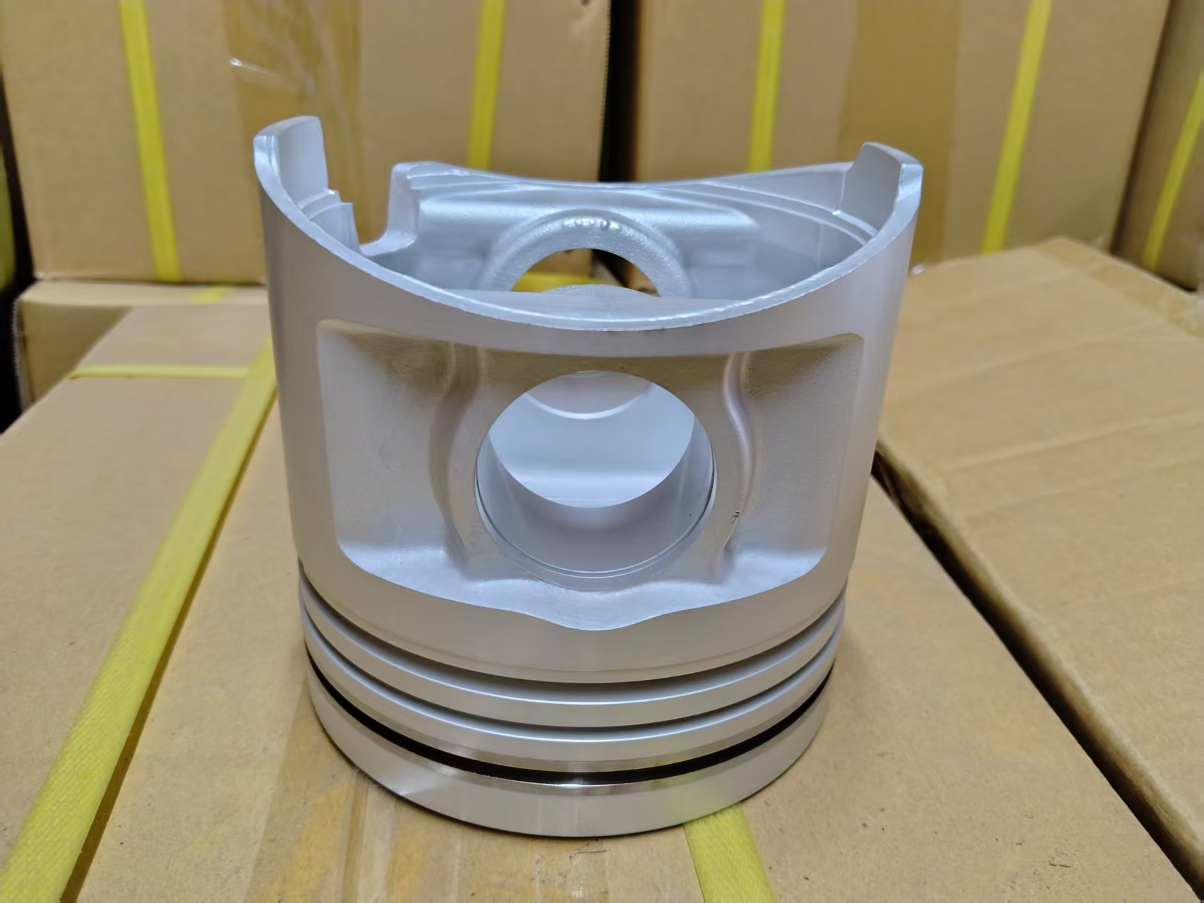 ME072546 Piston with pin 6D17 ME072576 ME072575 diesel for Mitsubishi Fuso