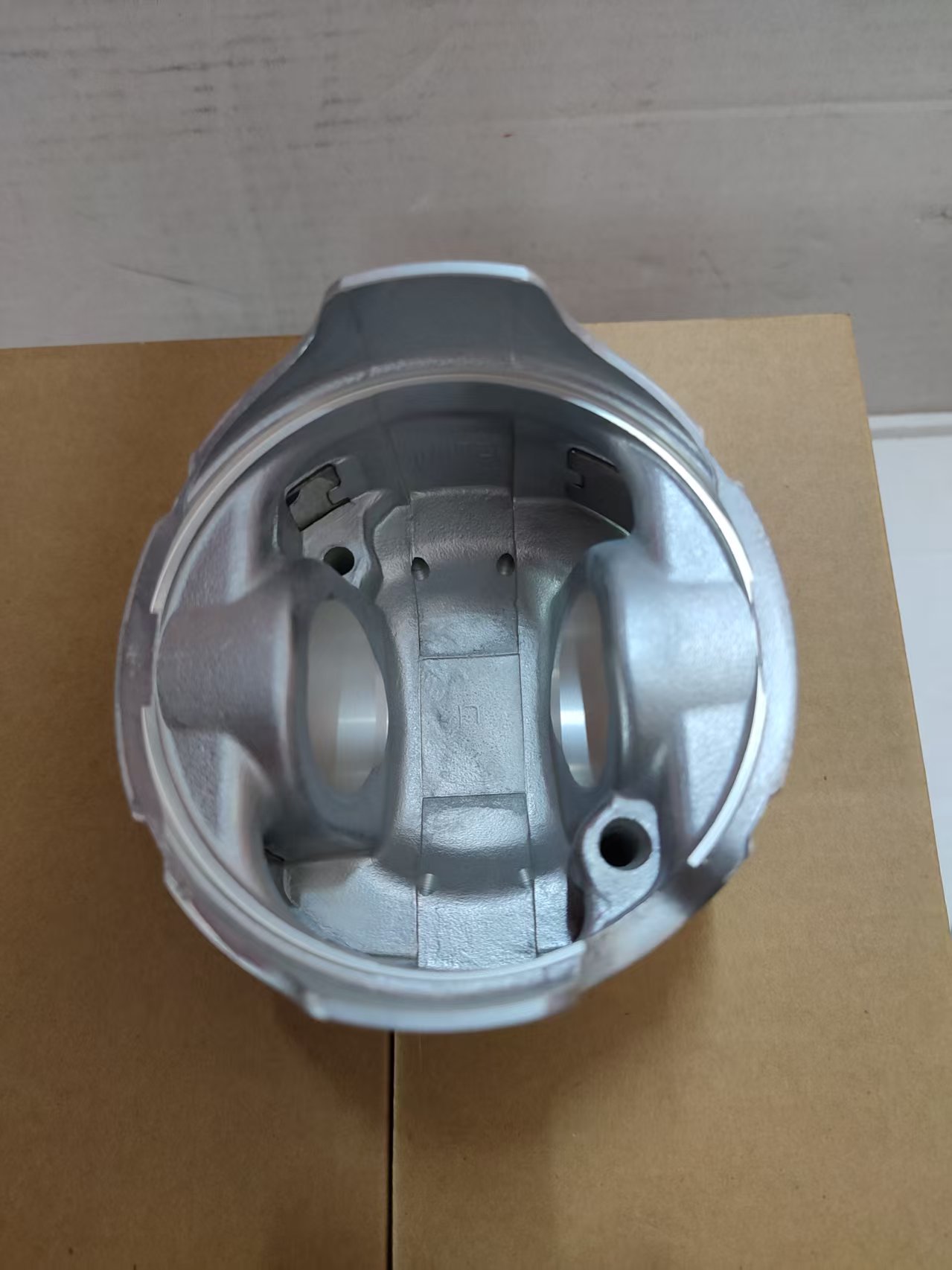 Piston with pin 4D35 4D35T 4D35 turbo  ME018825 for Mitsubishi - Image 3
