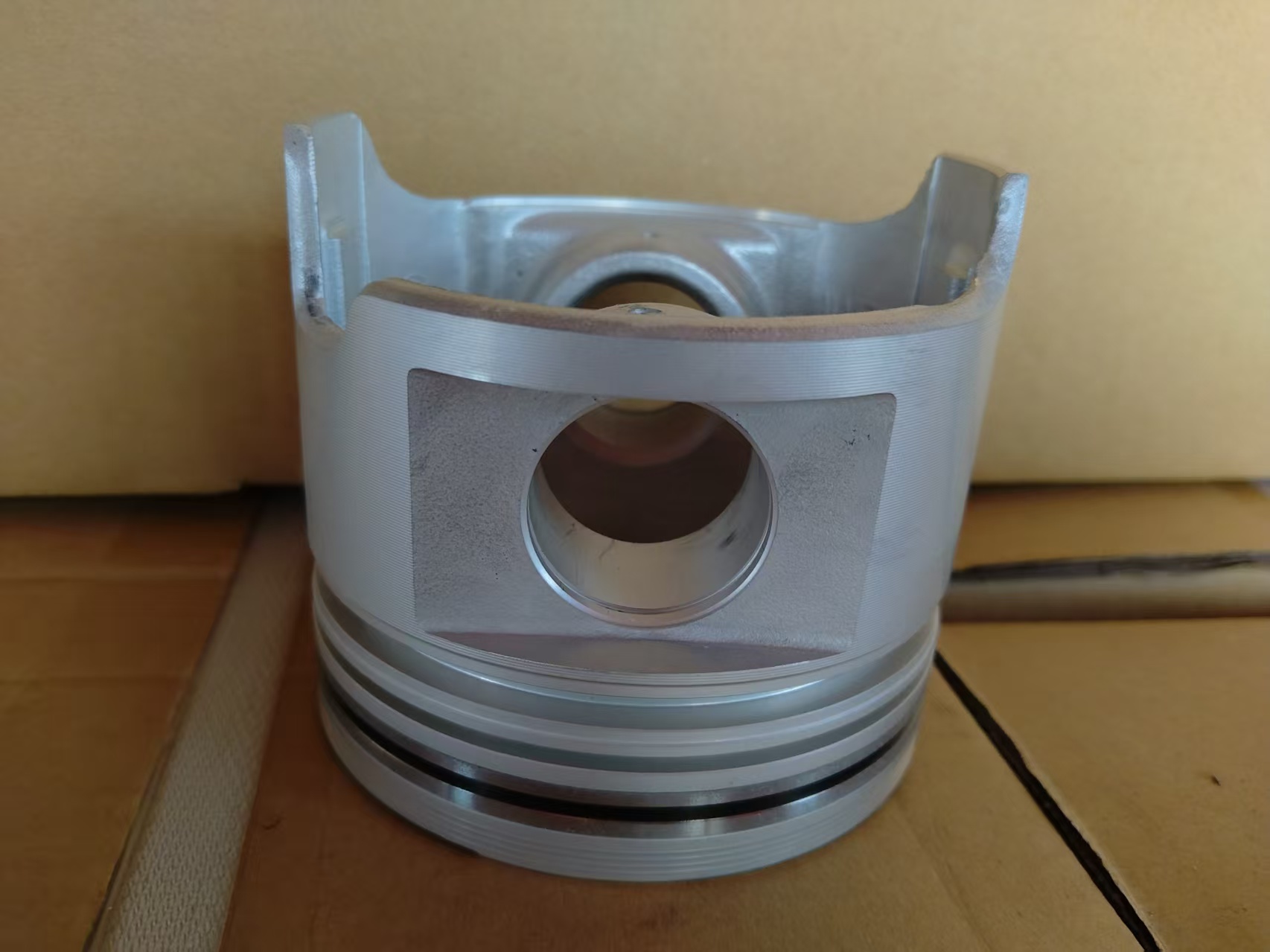Piston set 2L 13101-54070 13103-54070 13104-54070 13105-54070 for Toyota Comuter, Dyna, Hiace van, Hilux