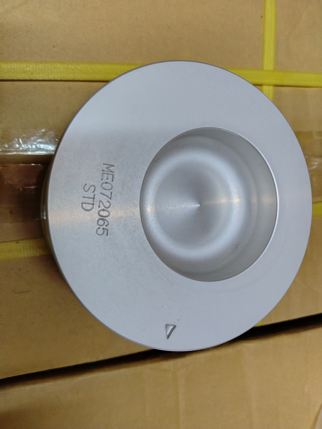Piston 6D16TME072065 with pin diesel for Mitsubishi Fuso