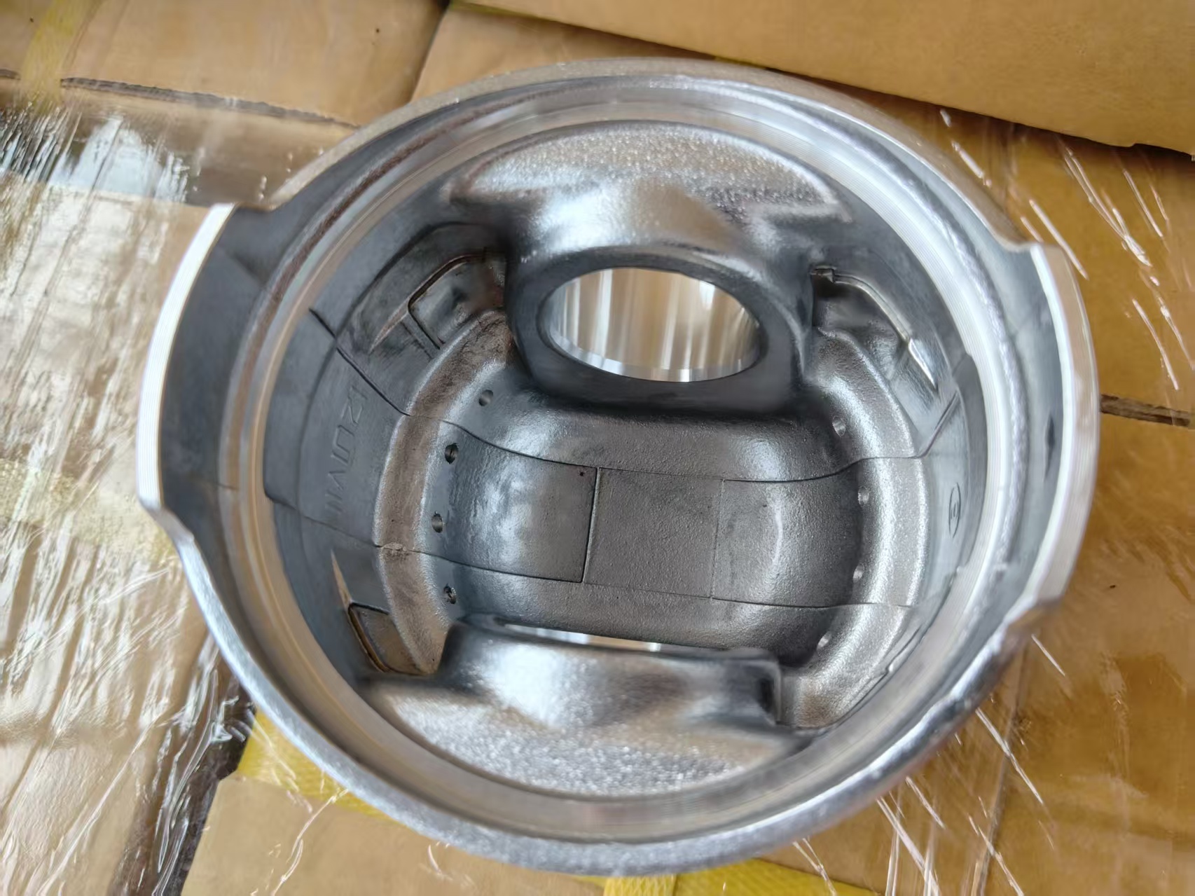 Piston with Pin and lock 4DR7 ME021861