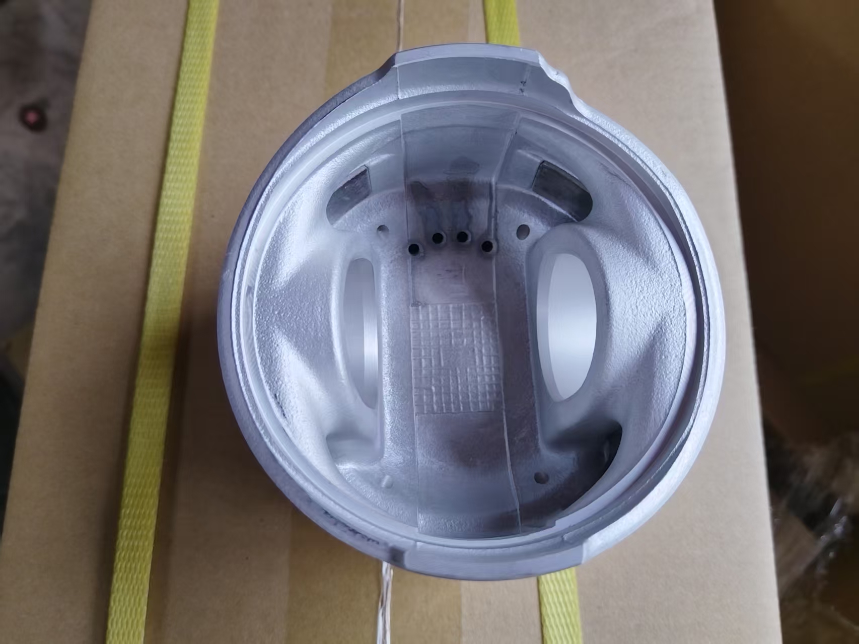 Piston kit 6BG1T 1-12111-471-0 square chamber For Isuzu