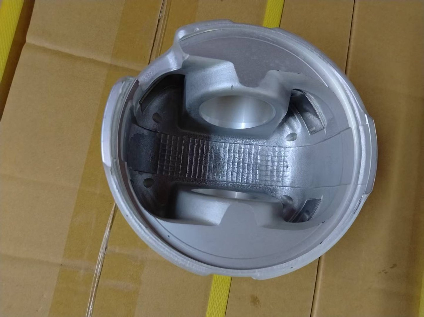Piston kit 4HF1 8-97176-657-0 8-97176-657-1 8-97176-657-2 97176657 For Isuzu
