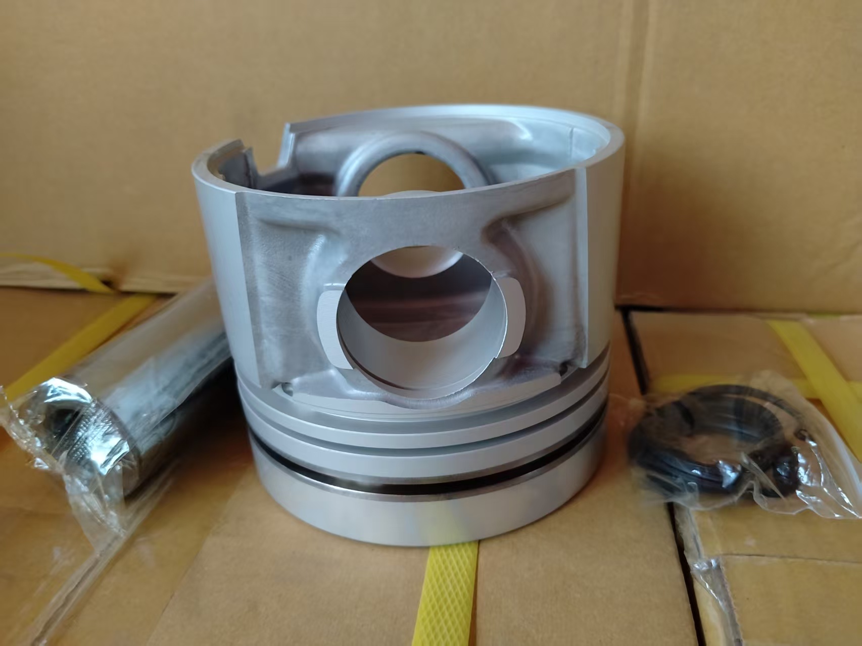 Piston kit FD42 12010-0T016 For Nissan