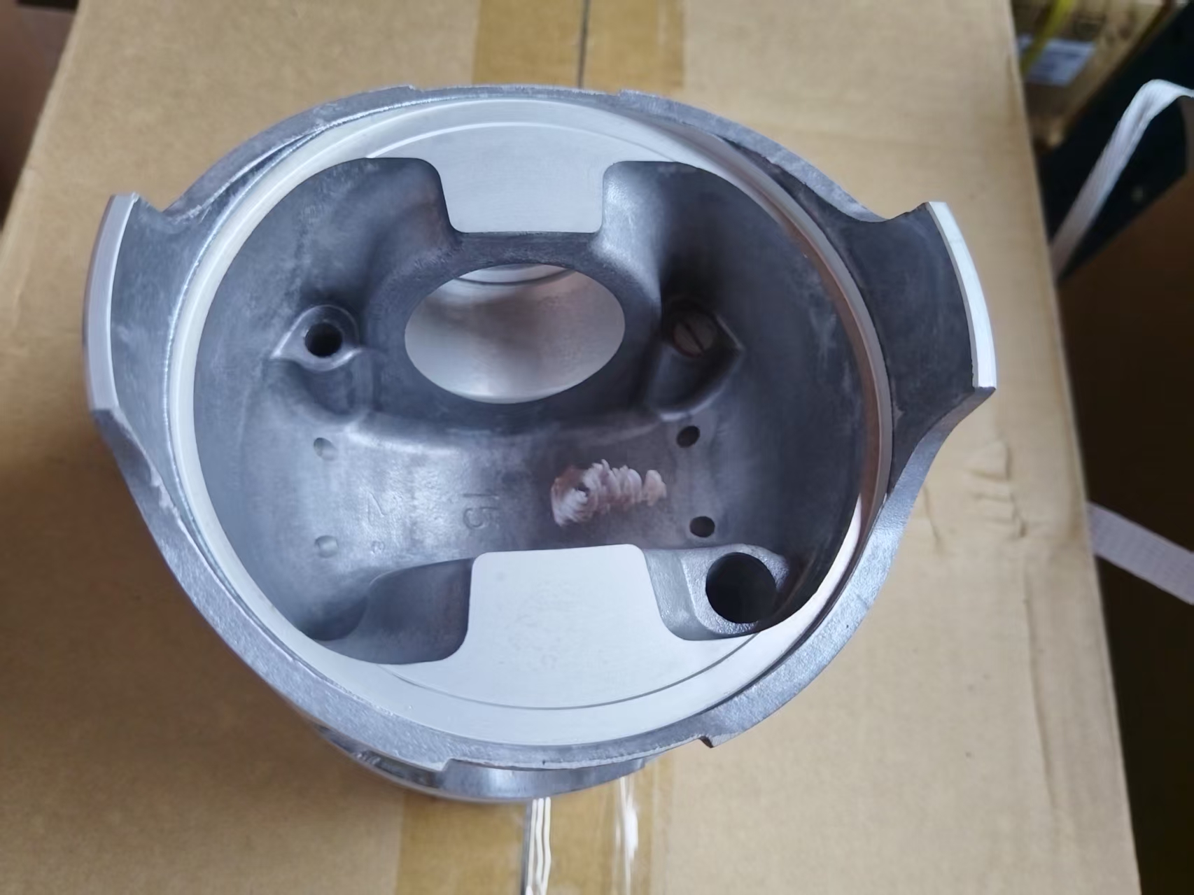Piston kit 6HK1T New 8-98023-526-1 for Isuzu