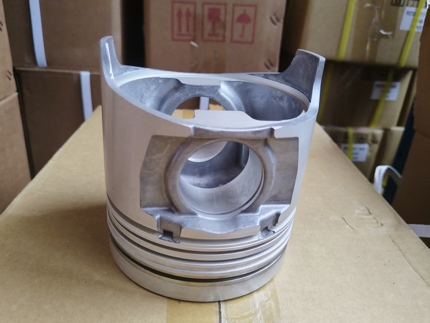 Piston kit 6HK1T New 8-98023-526-1 for Isuzu