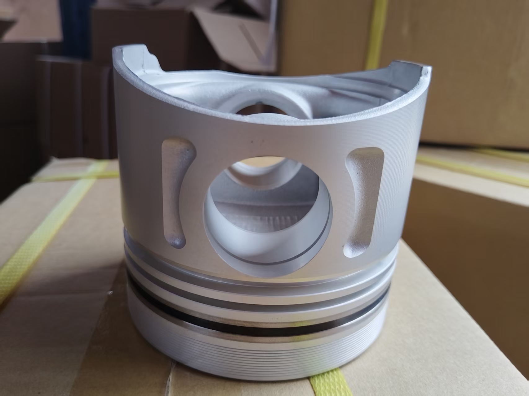 Piston kit 6BG1T 1-12111-471-0 square chamber For Isuzu